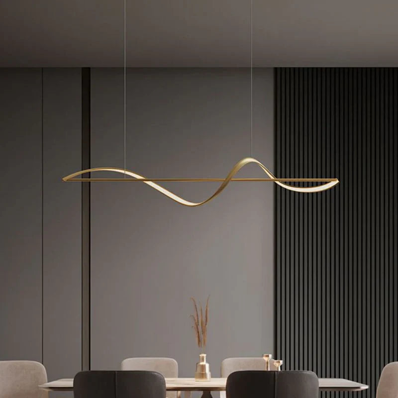 Louise Design LED-pendel i metal og akryl