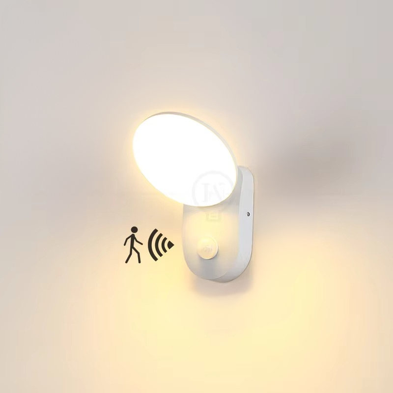 LED væglampe med bevægelsessensor