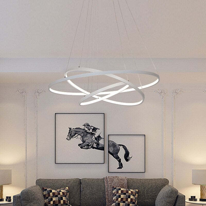 Yumanira: Moderne loftlampe med tre ringer