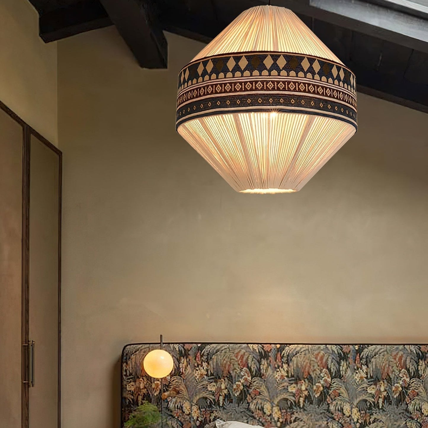 Pendellampe med frynser i boheme-stil