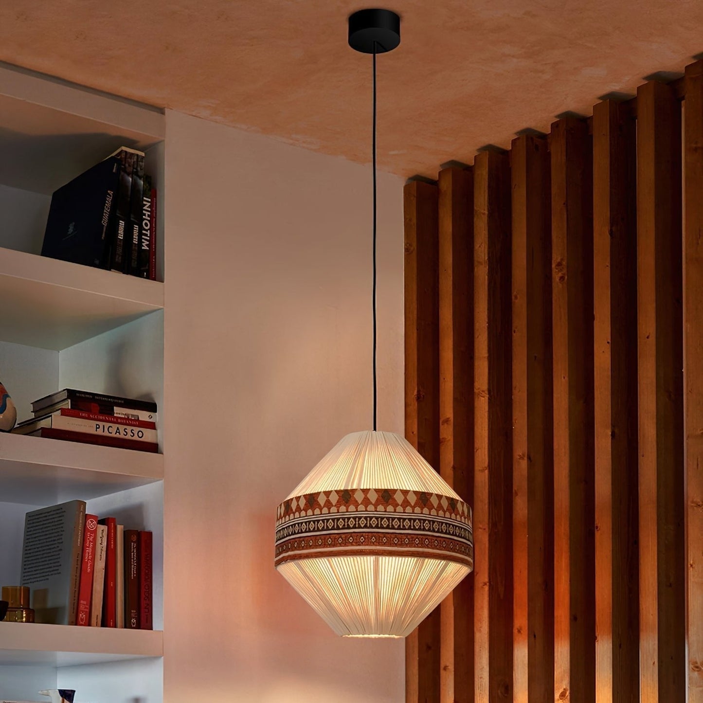 Pendellampe med frynser i boheme-stil