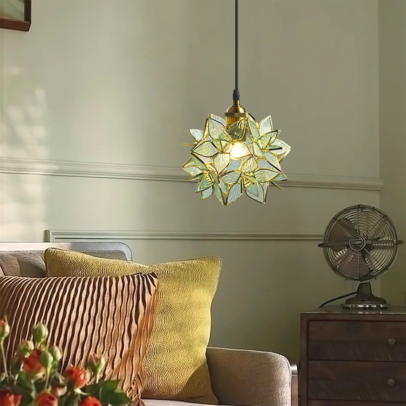 Hængende lampe i kapizskal