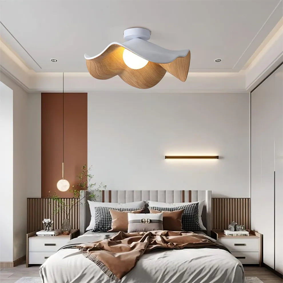 Nordic Wooden Lotus Resin Pendant Lamp