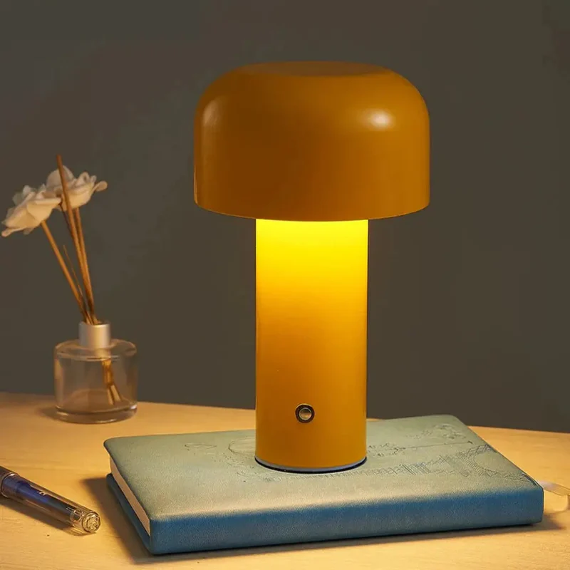 Trådløs italiensk svampeformet bordlampe