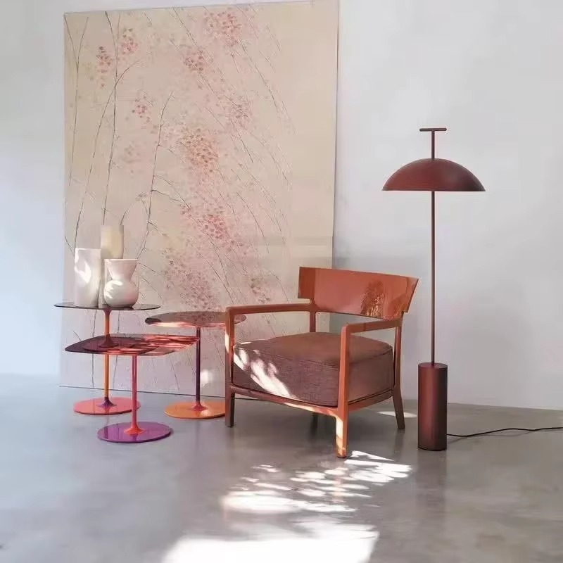 Nordisk minimalistisk gulvlampe