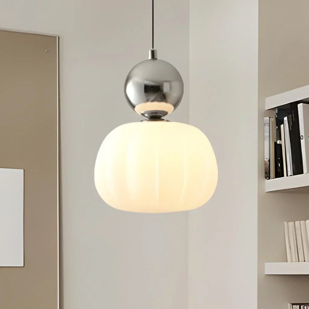 Art Deco pendellampe i cremefarvet scout-design