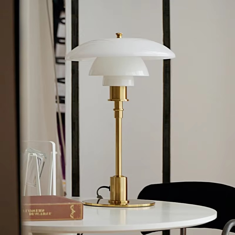 Designerbordlampe fra Danmark