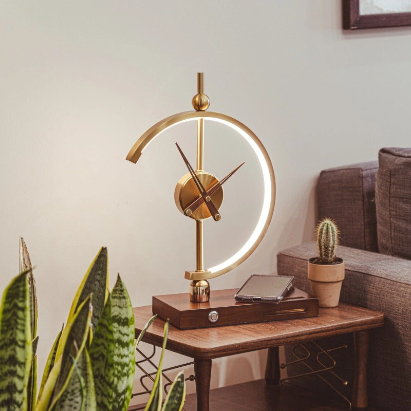 Luksuslampe, ur og oplader fra NagoyaLight™
- lichtdekor.com