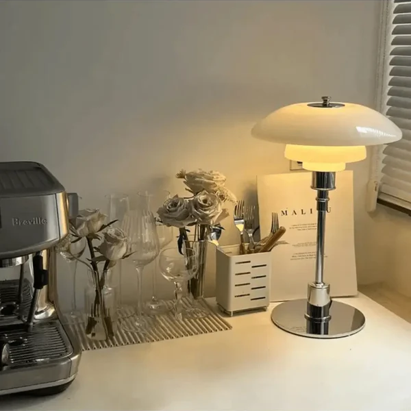 Designerbordlampe fra Danmark
