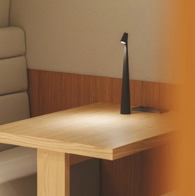 LuminaVista™ Bærbar Bordlampe