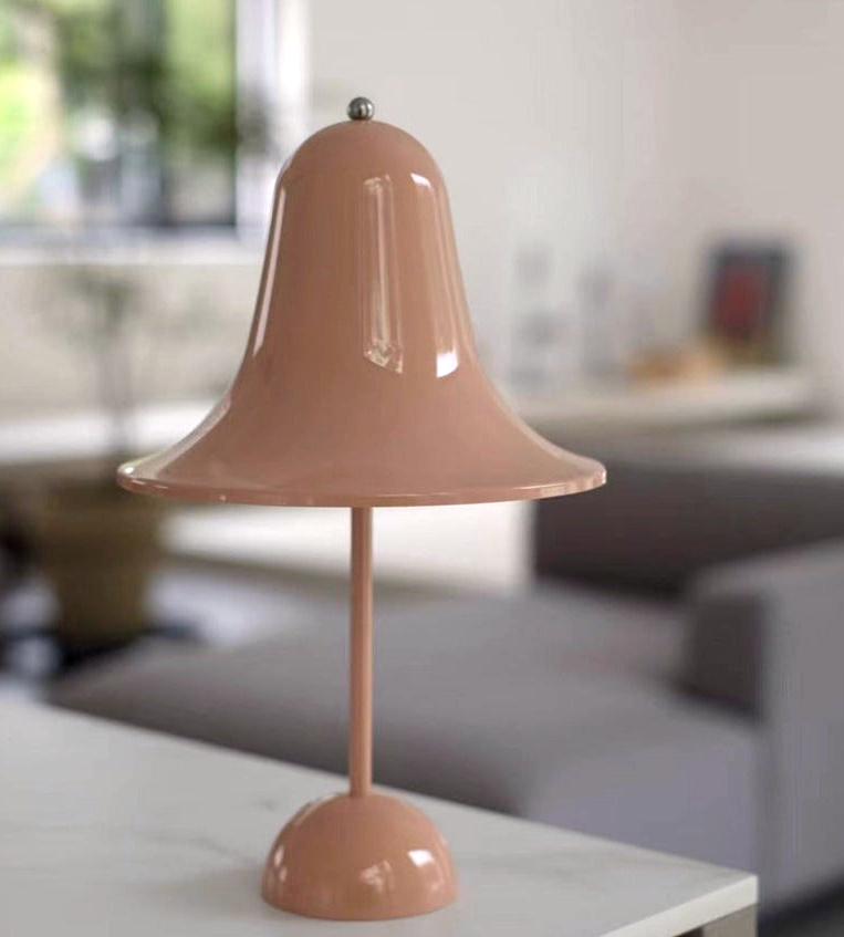 Klassisk trådløs bordlampe