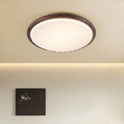 Træloftlampe med rund, plisseret LED-skærm til soveværelset