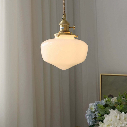 Vintage glaspendlampa med metalldetaljer