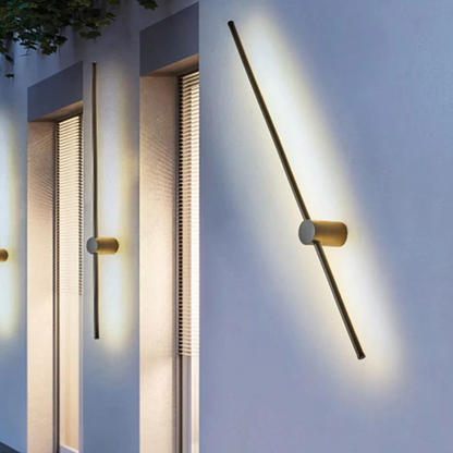 Udendørslampe med lysende linje