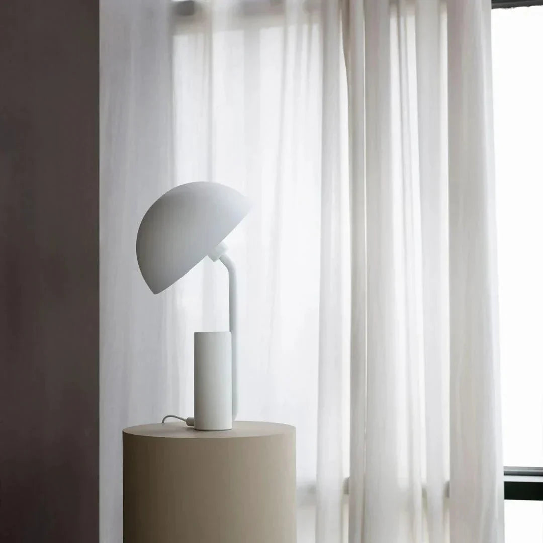 Bordlampe med kappe