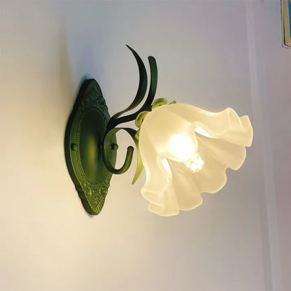 Væglampe med liljekonvalblomster
 - lichtdekor.com