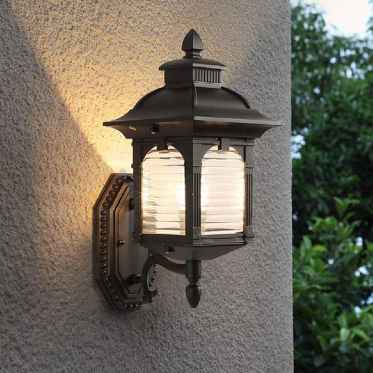 Gammel væglampe til udendørs brug
 - lichtdekor.com