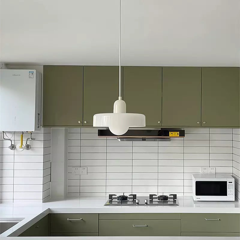 Pendellampe i Bauhaus-stil af farvet glas