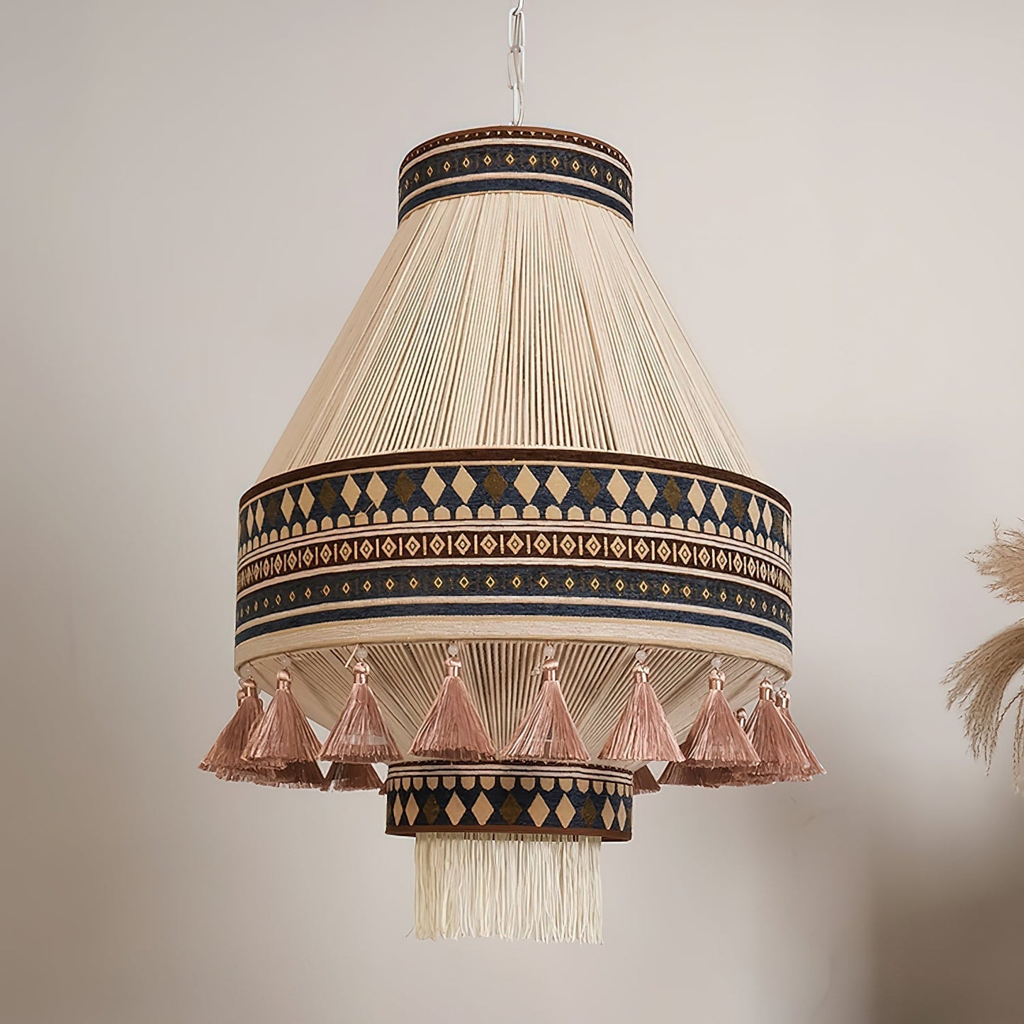 Pendellampe med frynser i boheme-stil