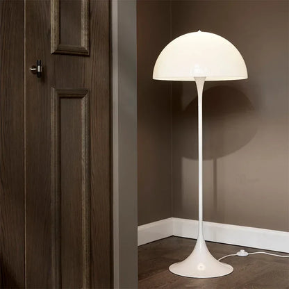 Danskdesignet LED-gulvlampe i svampeform fra Nordisk