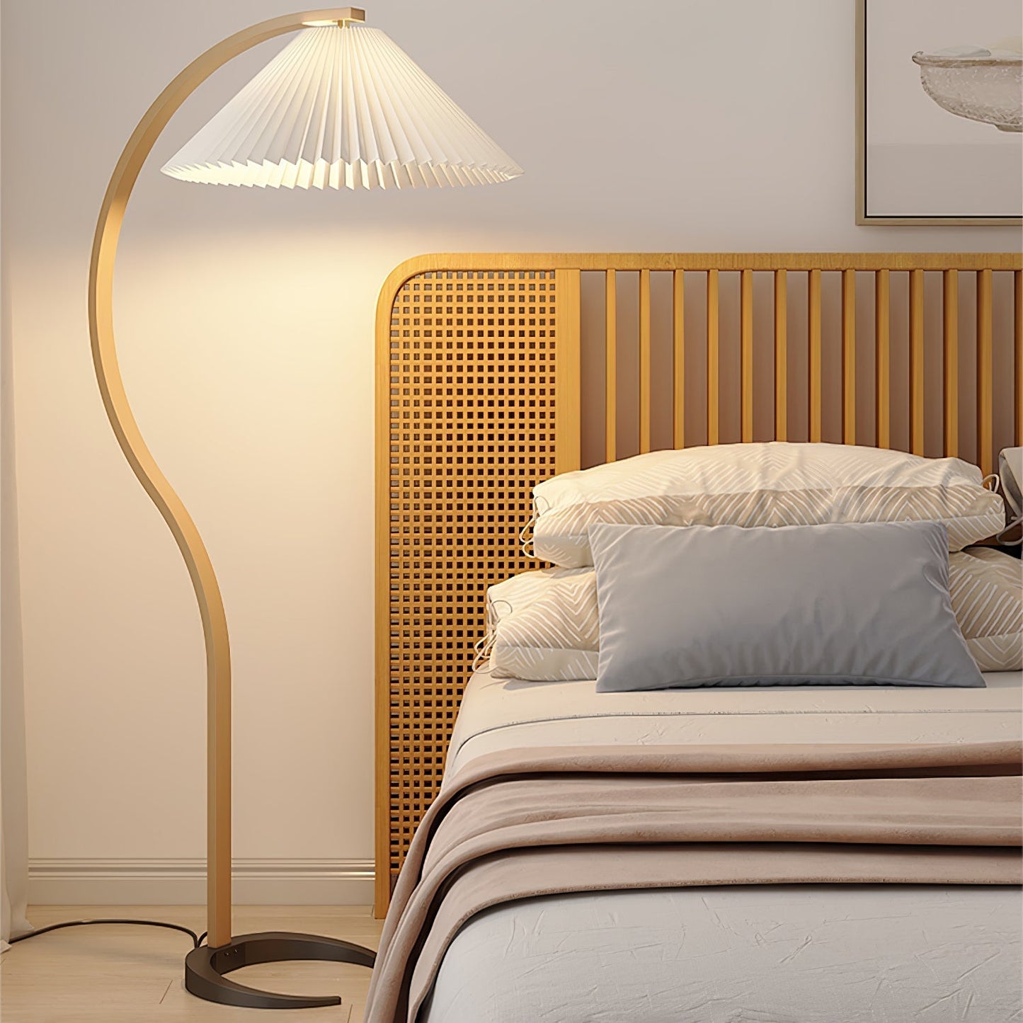 Caprani floor lamp