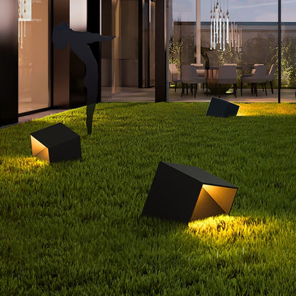 Solcellebelysning til haven - Cube Garden