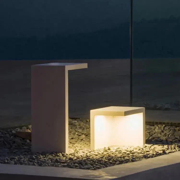 Solcellelampe fra Block Lane til udendørs brug