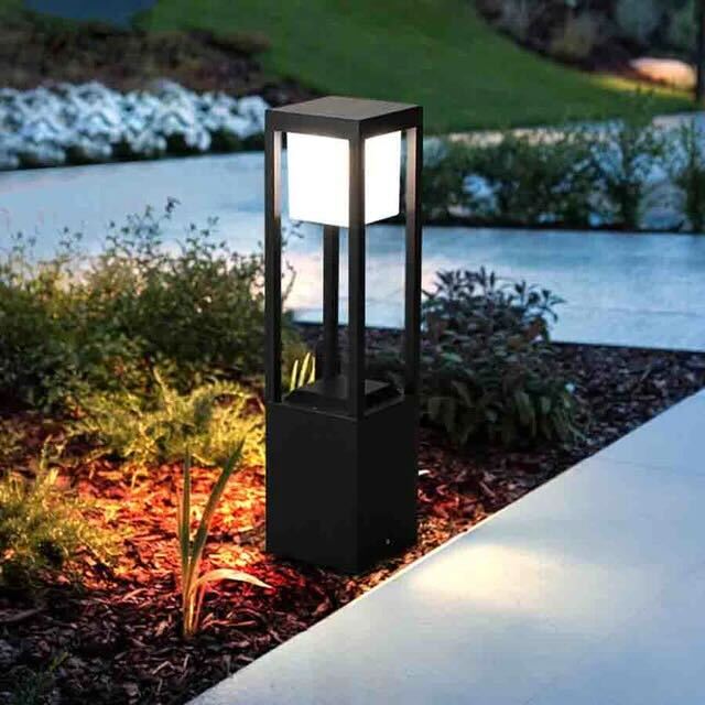 Nimbus Cube 60 cm Udendørs Solcellelampe