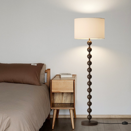 Træ gulvlampe i Japandi-stil