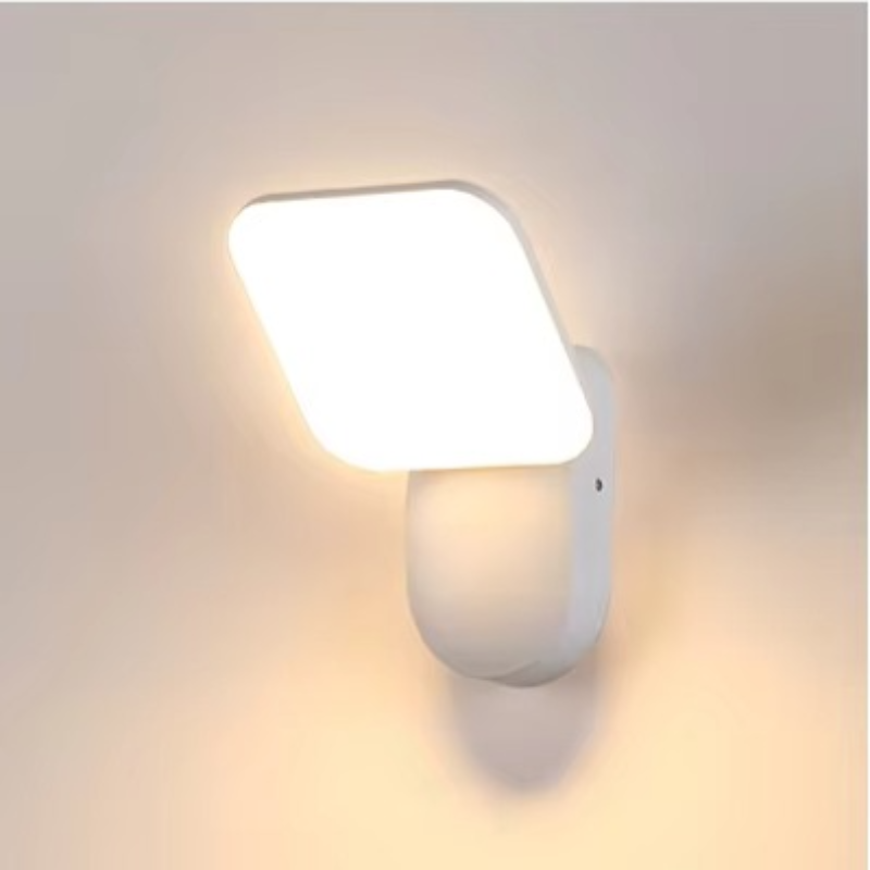 LED væglampe med bevægelsessensor
