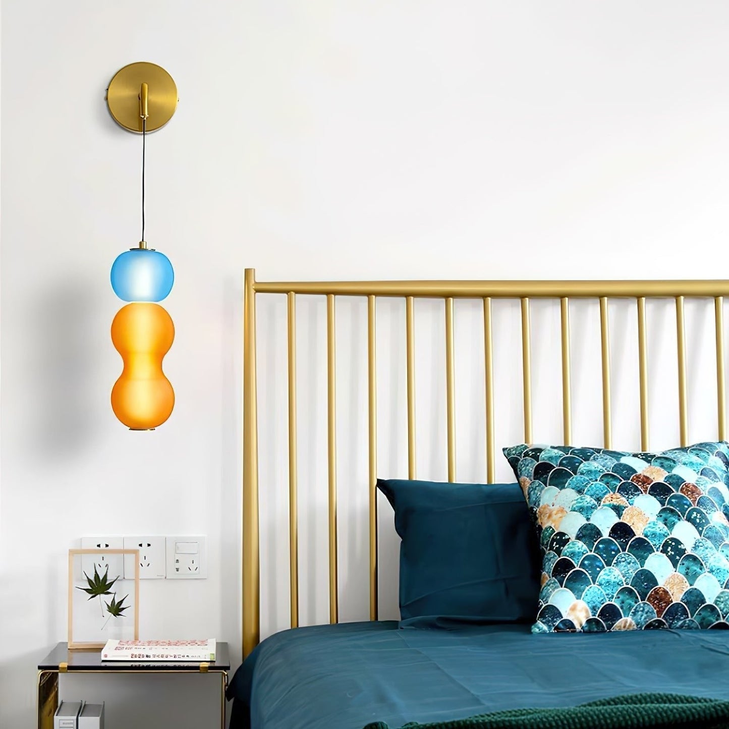 Surge Wall-mounted Light