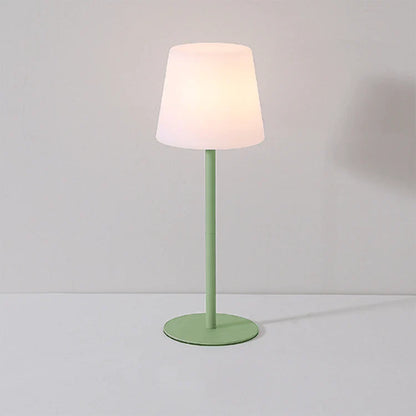 Stilren LED bordlampe uten ledning