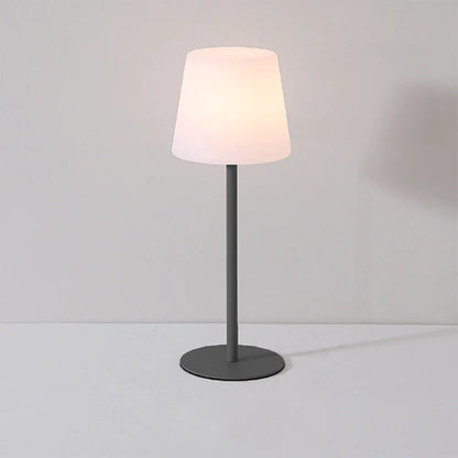 Stilren LED bordlampe uten ledning