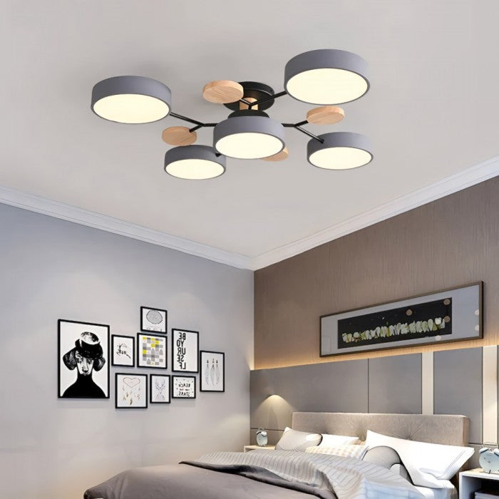 Nordisk LED-taklampe med forgrenet design