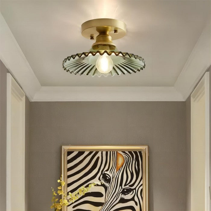 Gammel loftslampe i klart, rillet glas